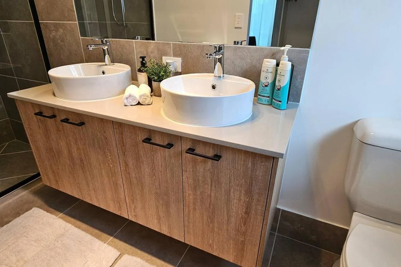 Holiday home Noble Casa Brand New Estate Sleeps 8 Burpengary East Villa Morayfield