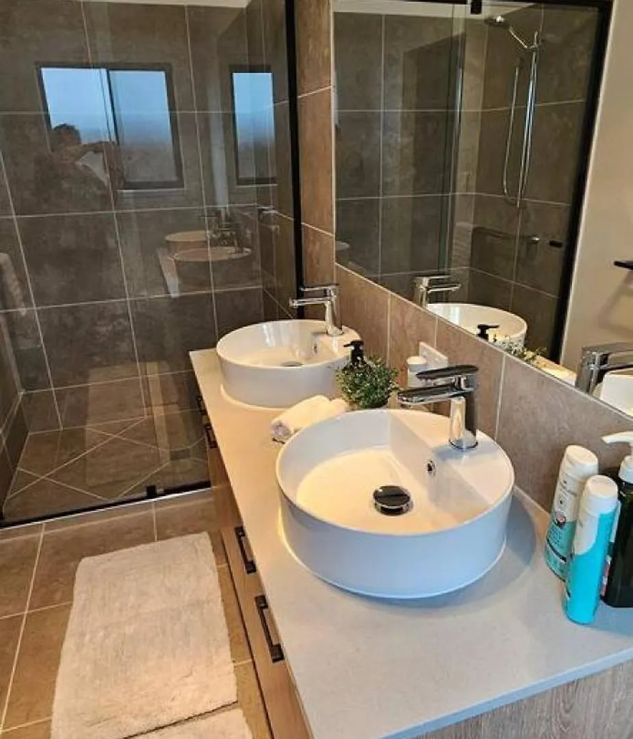 Holiday home Noble Casa Brand New Estate Sleeps 8 Burpengary East Villa Morayfield Australia
